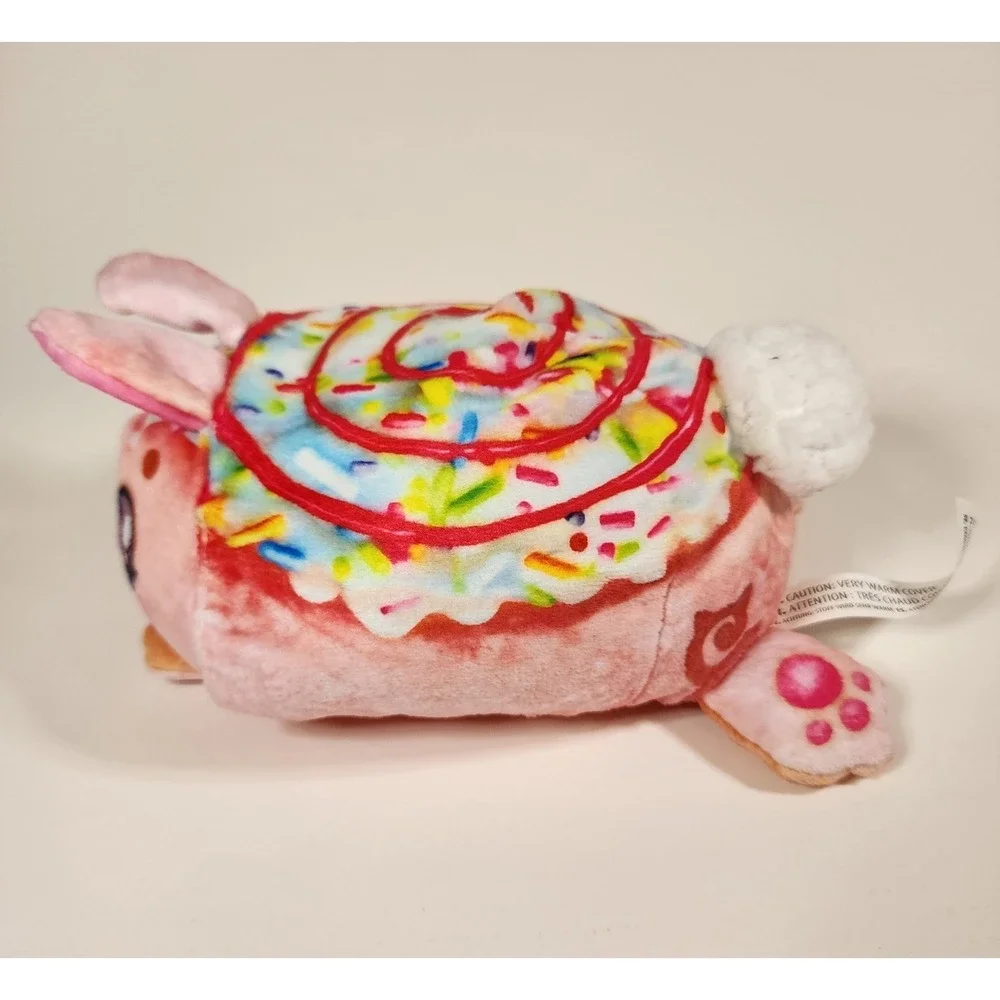 Cookeez Makery Baked Treatz Bunny Cinnamon Roll Sprinkles Talking Plush 6